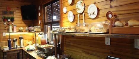 Petit déjeuner buffet compris tous les jours