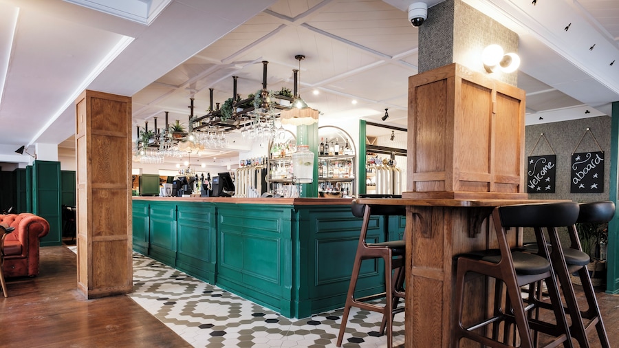 The White Star Tavern