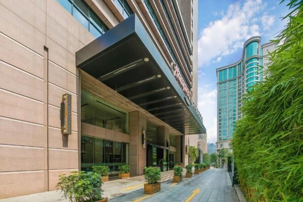 Exterior - Hampton by Hilton Guangzhou Zhujiang New Town (Guangzhou)