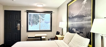 Super 8 by Wyndham Clearwater BC