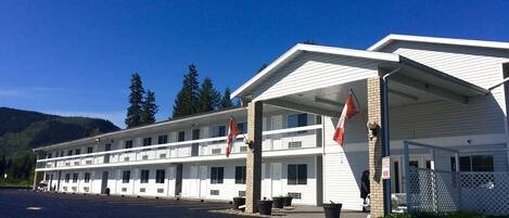 Fachada da propriedade