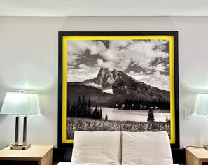 Iron/ironing board, rollaway beds, free WiFi, bed sheets - Super 8 by Wyndham Clearwater BC (Clearwater)