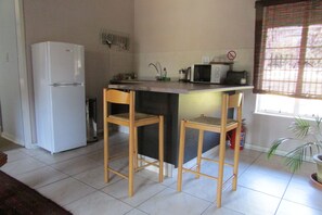 Standard House, 1 Bedroom (Acacia House) | Private kitchen