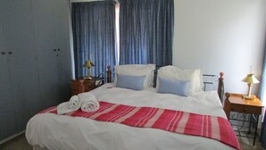 บ้านพักสแตนดาร์ด, 1 ห้องนอน (Acacia House) | 1 ห้องนอน, ตู้นิรภัยในห้องพัก, โต๊ะทำงาน, เตารีด/โต๊ะรีดผ้า