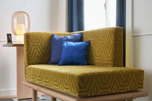 Cribs/infant beds, internet - Hotel Opera Richepanse (PARIS)