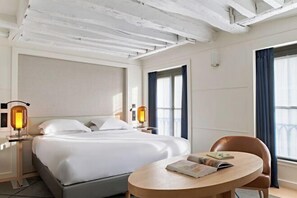 Cribs/infant beds, internet - Hotel Opera Richepanse (PARIS)