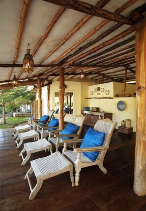 ลานระเบียง/นอกชาน