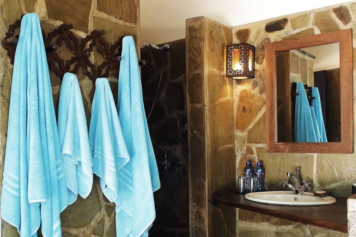Standard Single Room, 2 Bedrooms (Mama Tina ) | Bathroom