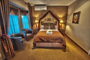 Minibar, in-room safe, individually decorated, soundproofing