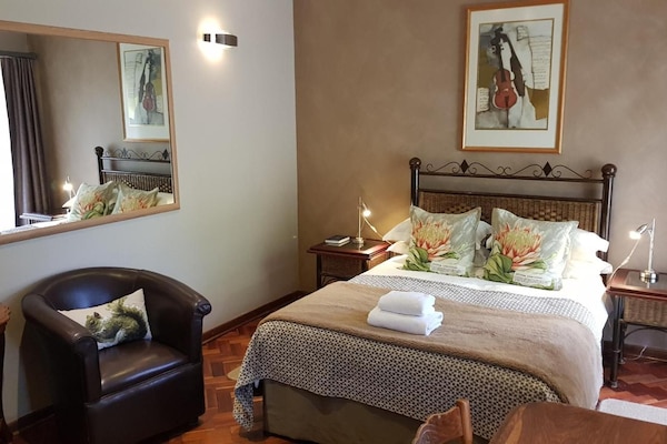 Minibar, in-room safe, individually decorated, soundproofing