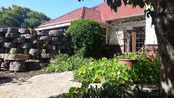 Exterior - Colette's B&B (Cape Town)