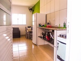 Chalet | Cocina privada | Horno, placa de cocina y utensilios de cocina