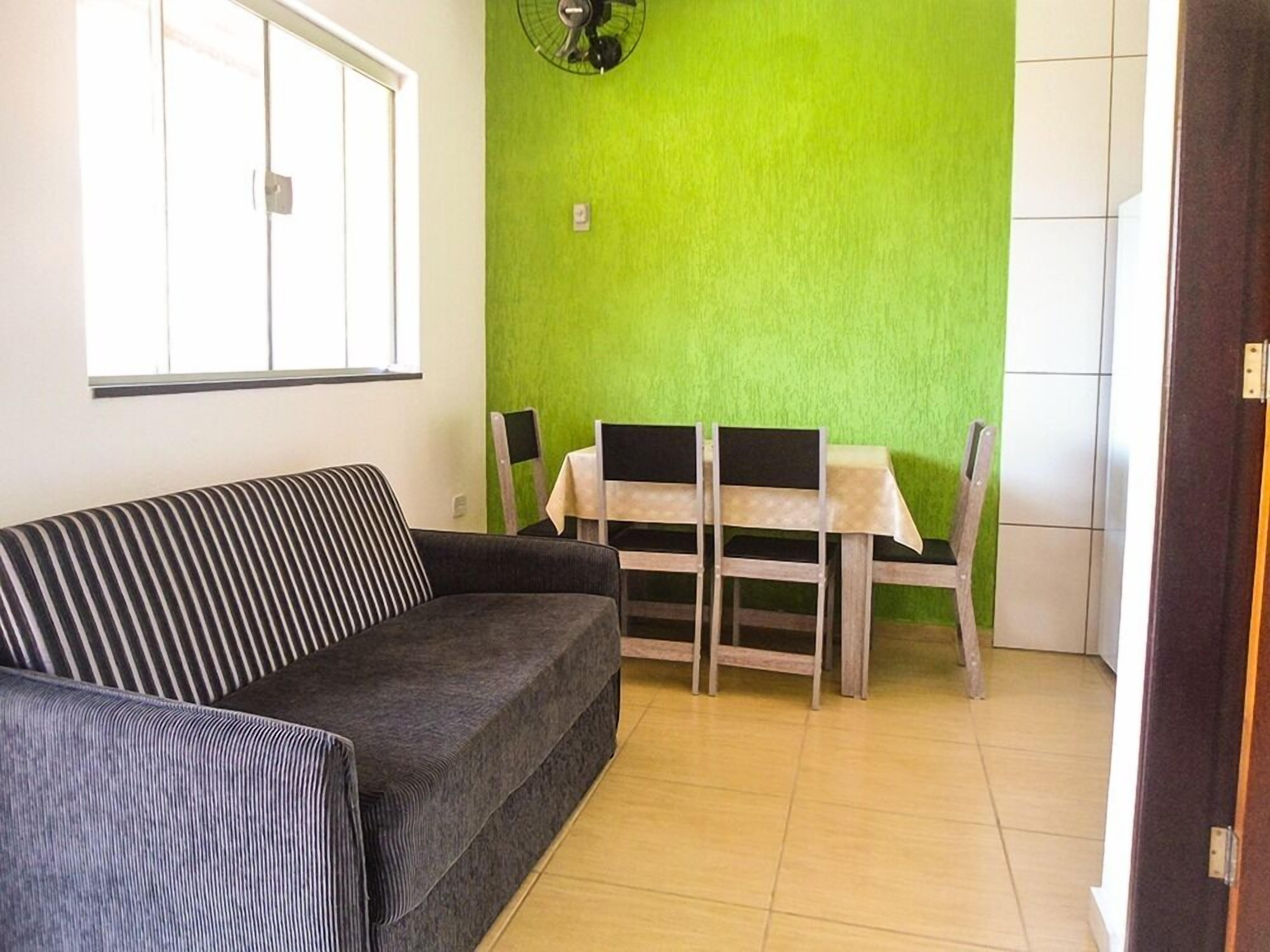 Chalé | Sala de estar | TV LCD