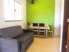 木屋 | 客厅 | 液晶电视