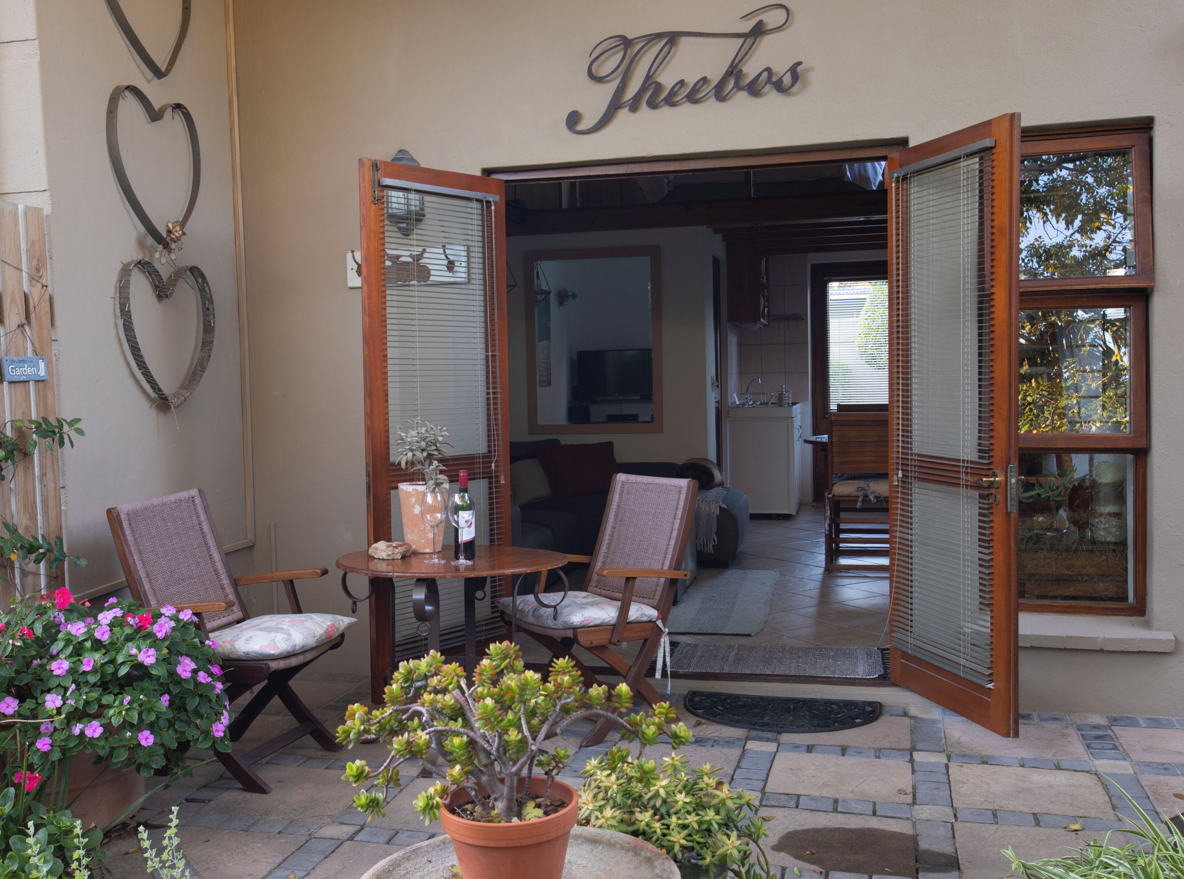 Theebos Self-Catering Apartment  | Terrace/patio