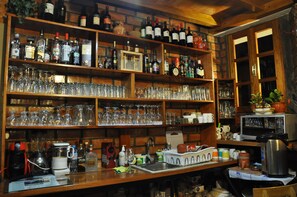 Bar (on property) - Copacabaña Lodge (Carhuaz)