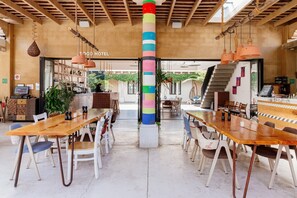 Breakfast, lunch, dinner served; international cuisine, garden views 