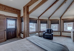 Reunion Lodge Main Level | Iron/ironing board, free WiFi, bed sheets