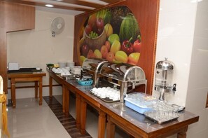 Free breakfast - Nylon Hotel (Mandalay)