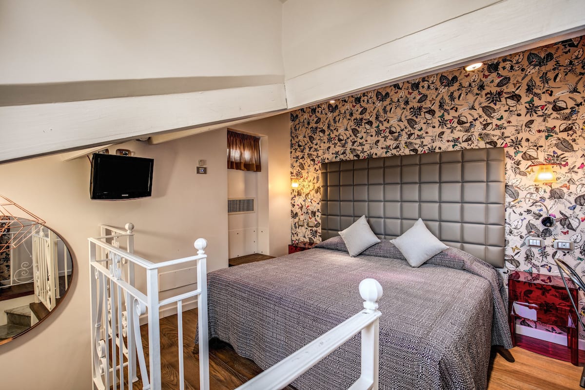 Double or Twin Room (Attic)