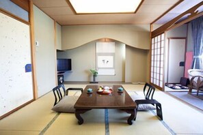 Flat-screen TV - Shofukunoyado Ebisuya (Izunokuni)