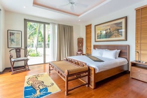 Luxury 4 Bedrooms Private Pool Villa, Garden View