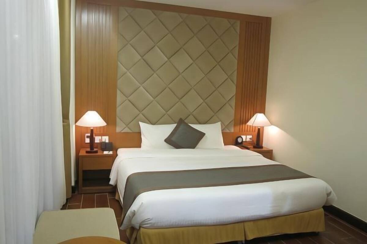 Hochwertige Bettwaren, Daunenbettdecken, Minibar, Zimmersafe