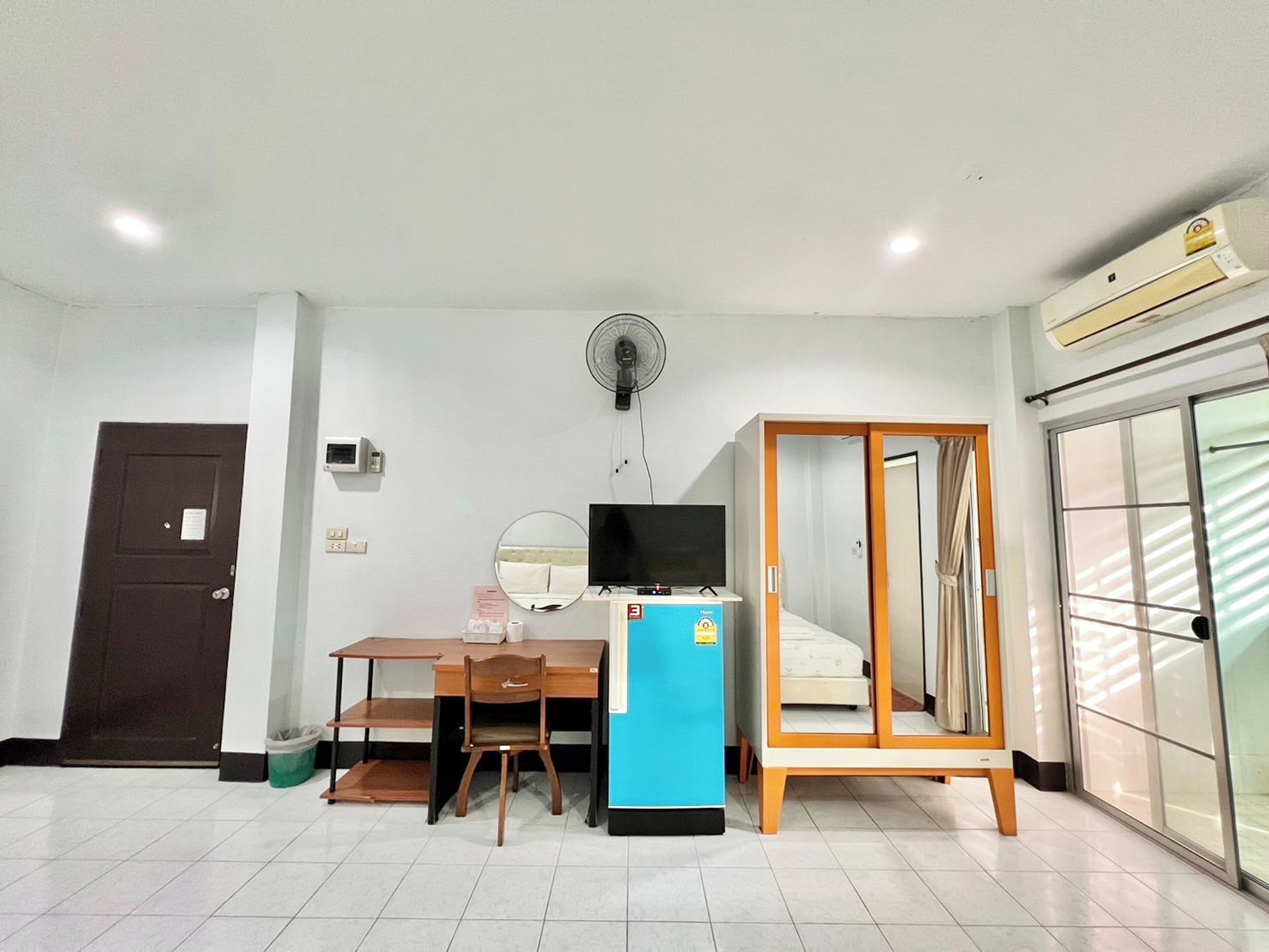 2 Queen Beds Room | Desk, blackout curtains, free WiFi, bed sheets