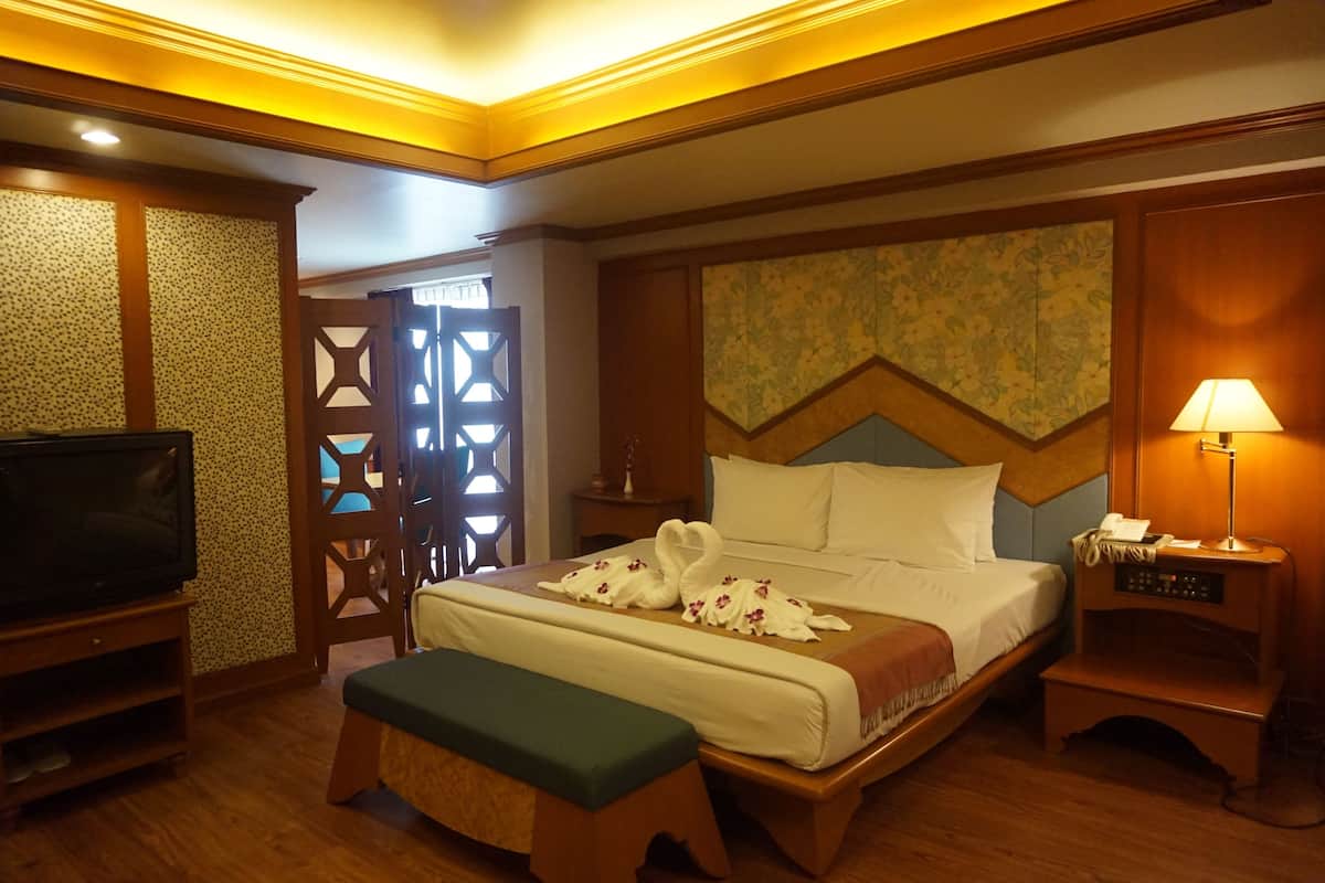 Executive Suite | Minibar, una cassaforte in camera, una scrivania