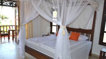 Deluxe Room | Premium bedding, minibar, in-room safe, desk