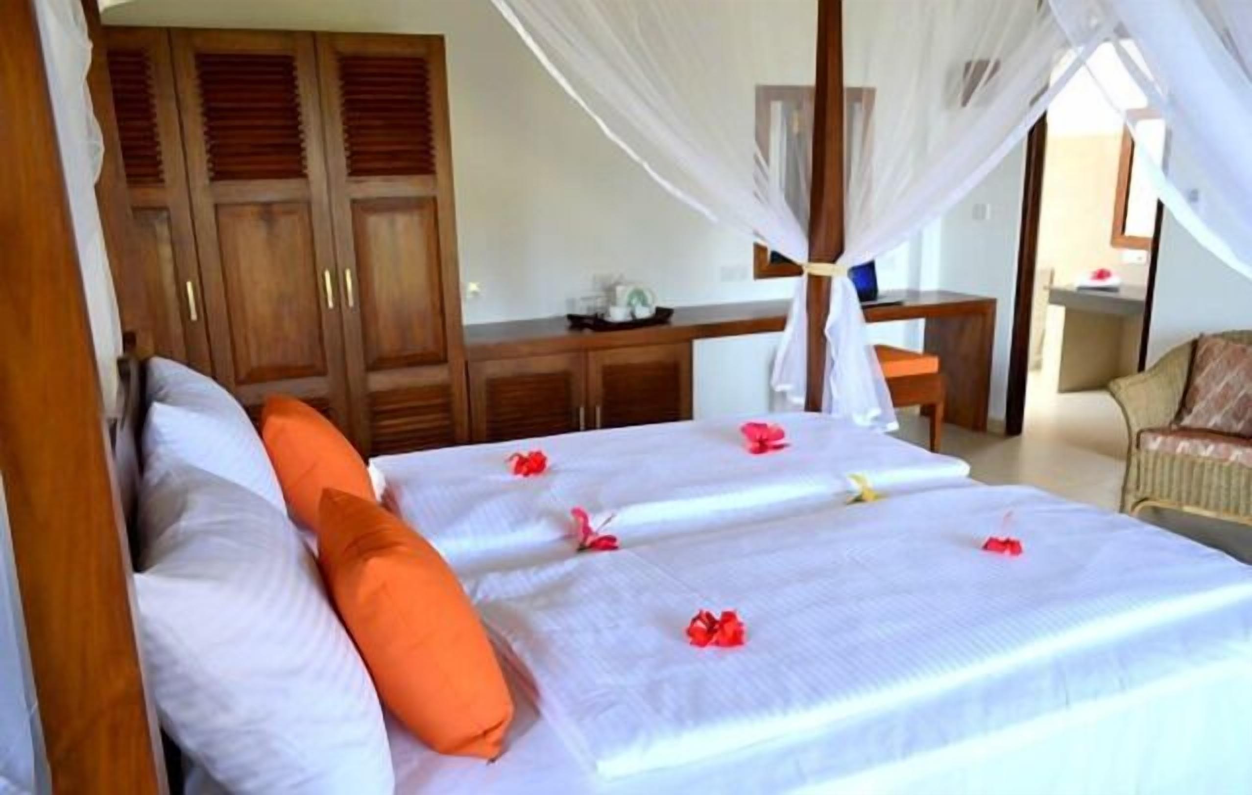 Deluxe Room | Premium bedding, minibar, in-room safe, desk