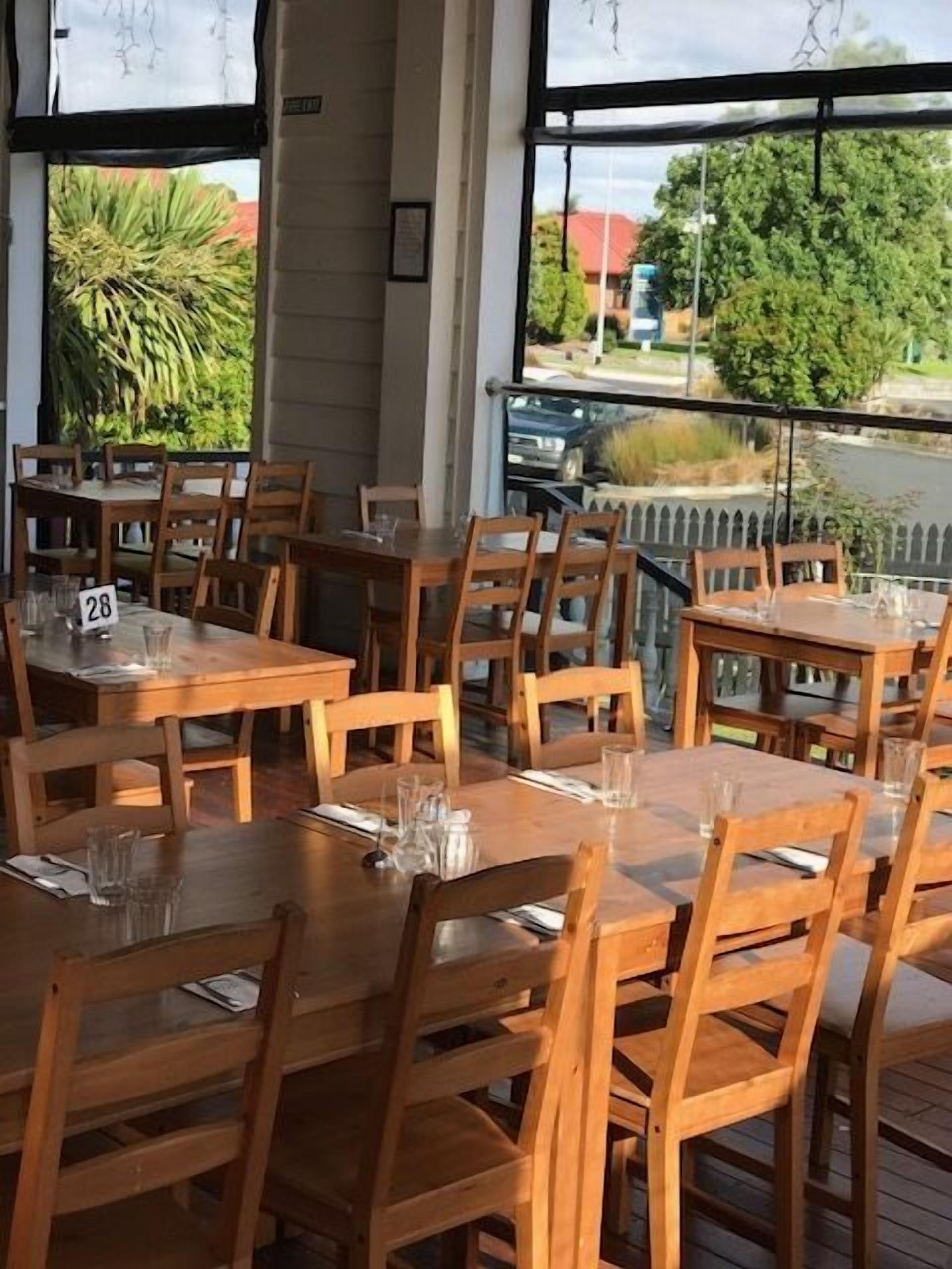 2 Restaurants; Frühstück, Mittagessen und Abendessen werden serviert