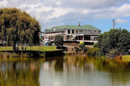 Exterior. The Kentish Hotel