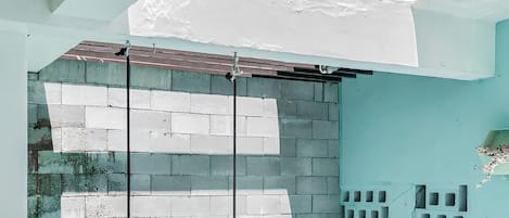 Kahden hengen huone (Right One) | Huoneen varustelu