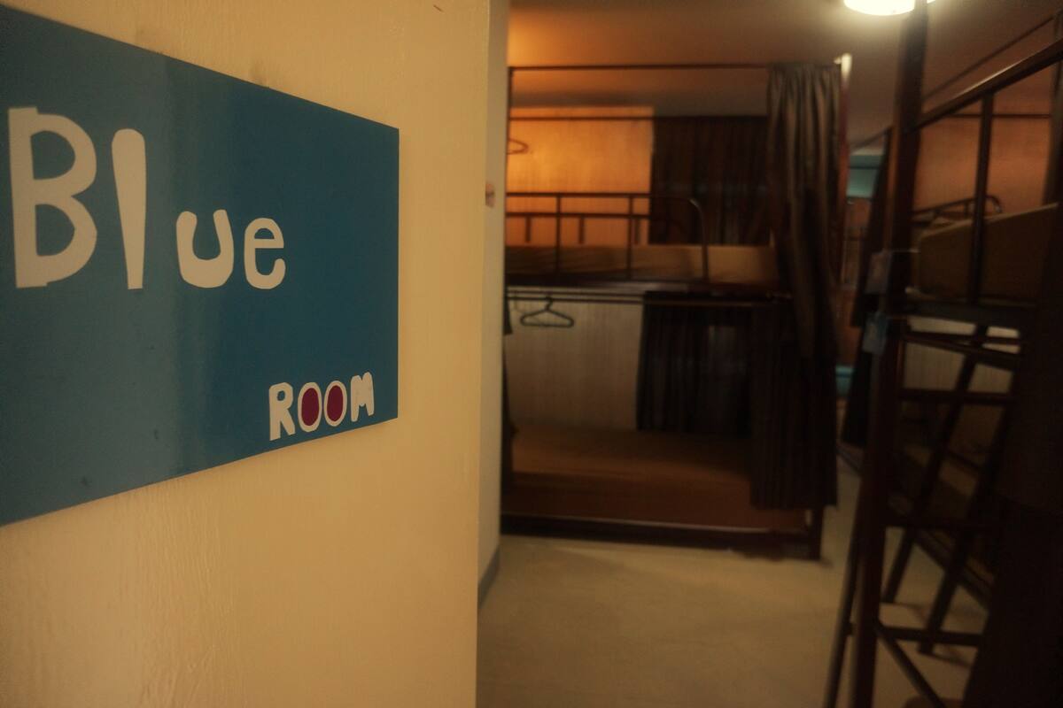 Rollaway beds, free WiFi