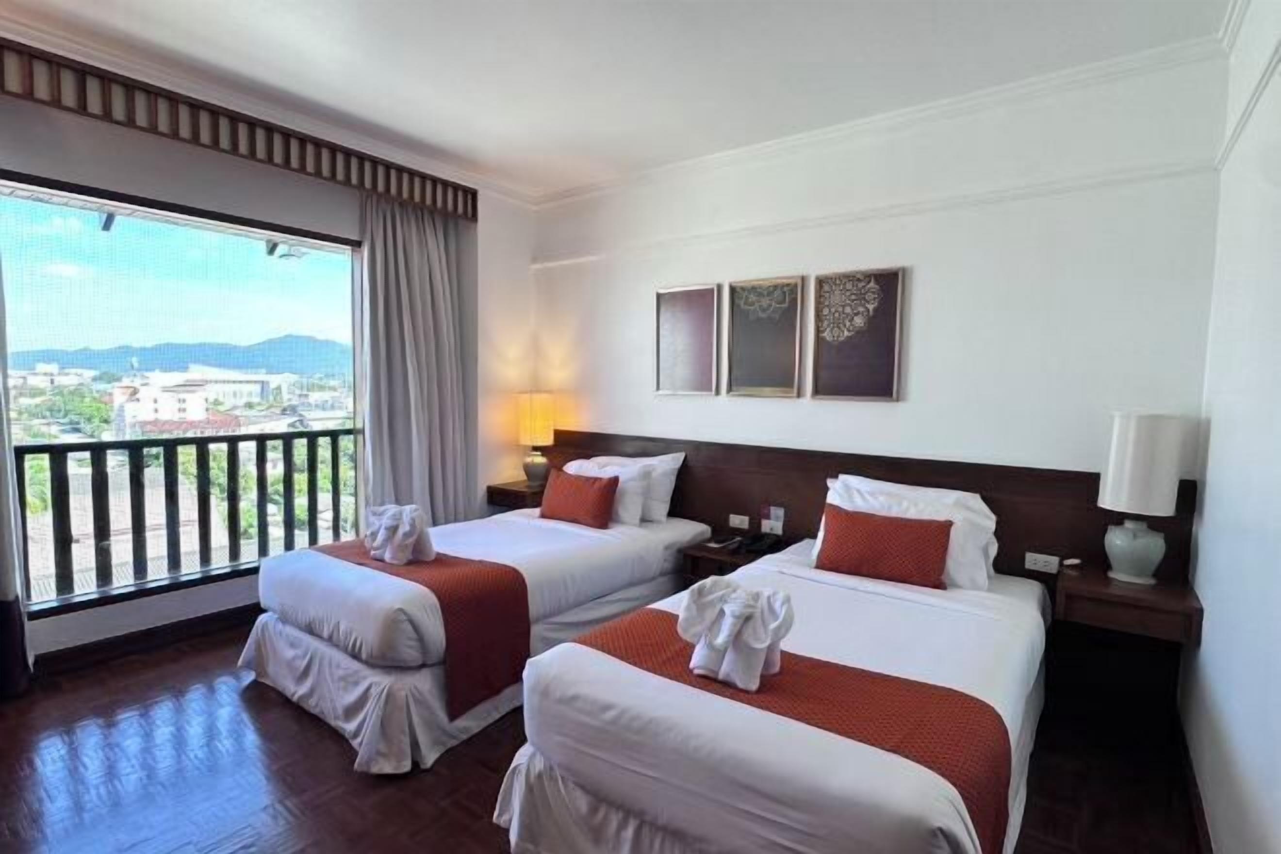 Minibar, desk, blackout drapes, free WiFi