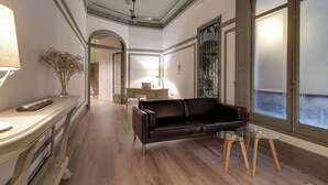 Shower, free toiletries, hair dryer (on request) - Principal B&Bcn (Barcelona)