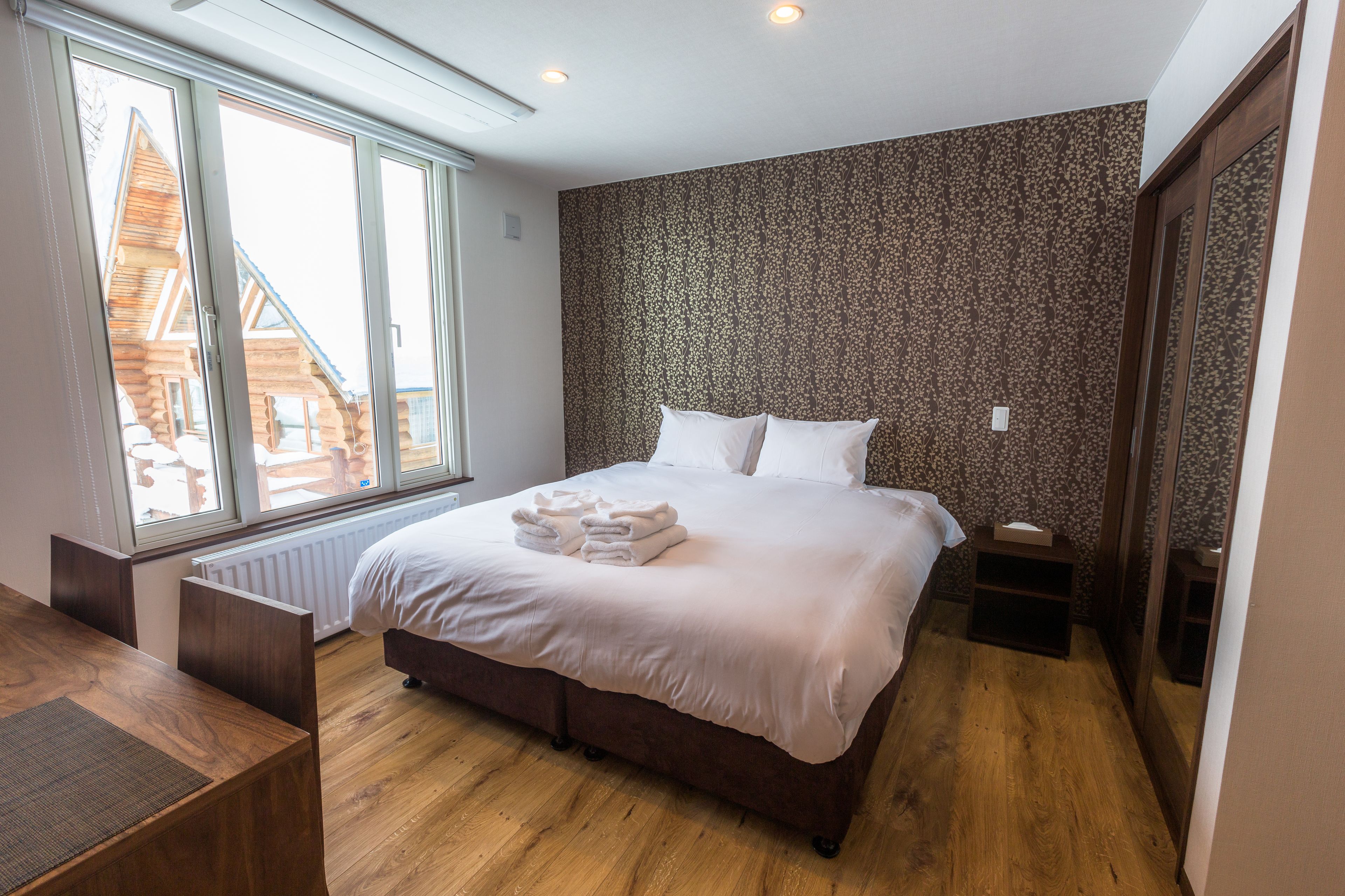 penthouse, 3 bedrooms | 1 bedroom, in-room safe, desk, free wifi