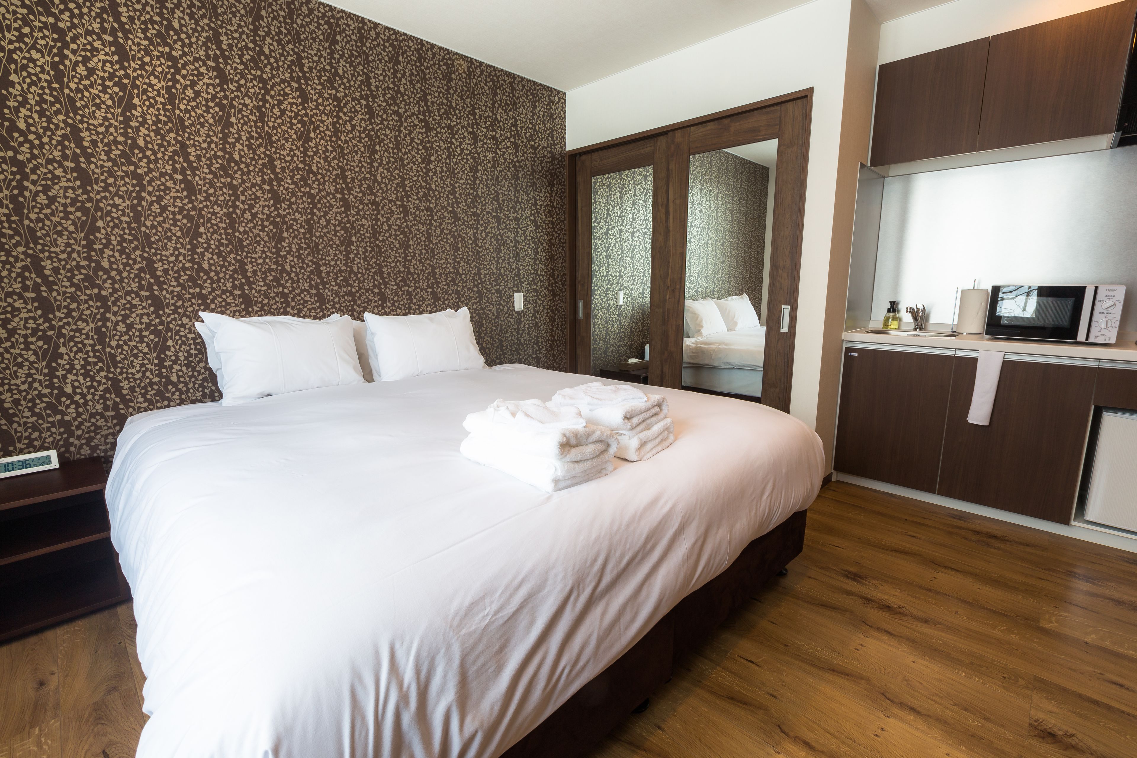 1 bedroom, in-room safe, desk, free wifi