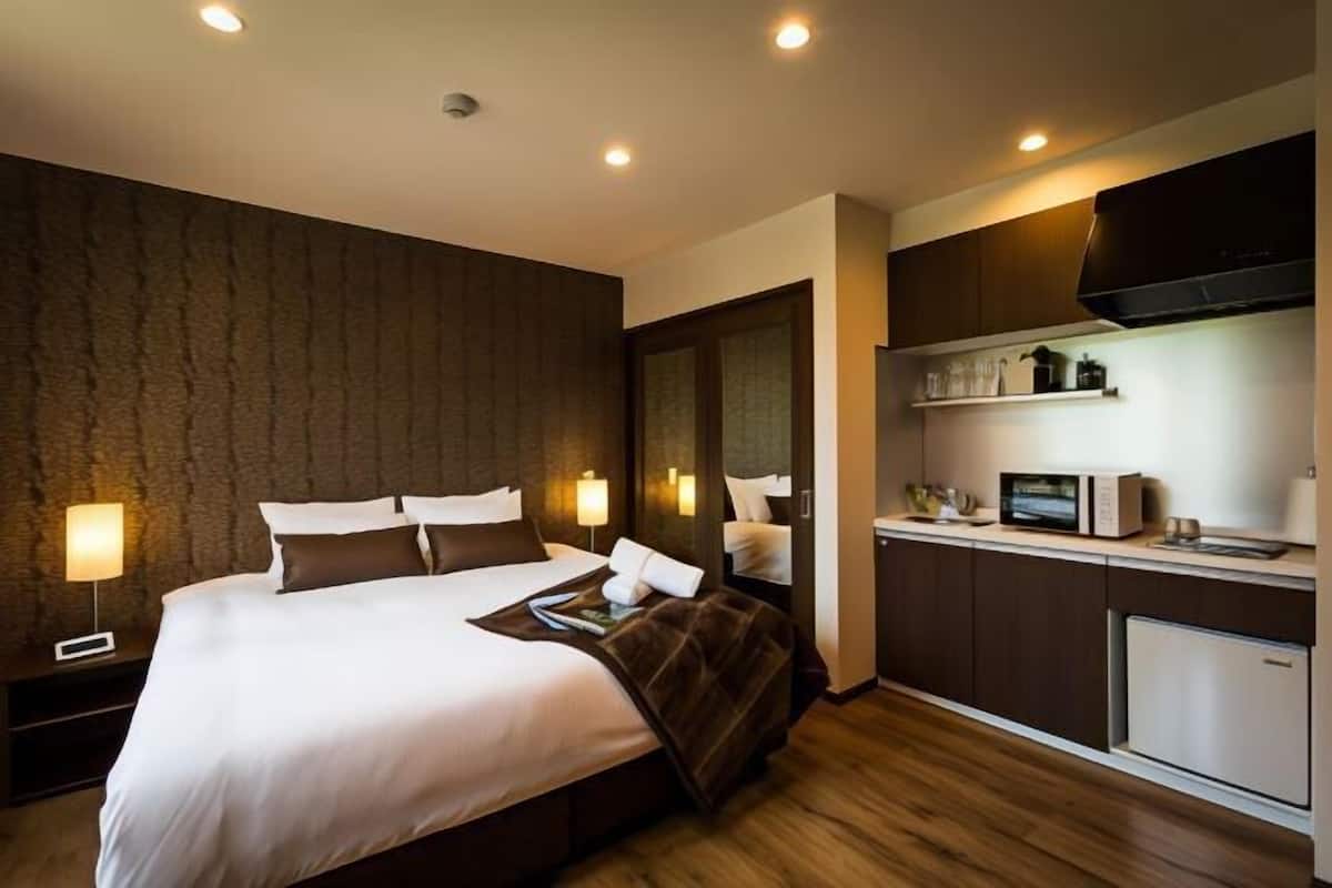 1 bedroom, in-room safe, desk, free WiFi