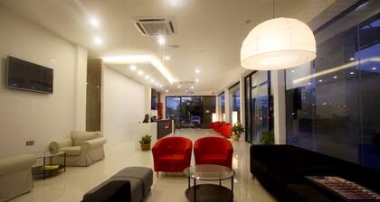 Place2Stay Business Hotel - Waterfront