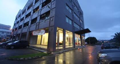 Place2Stay Business Hotel - Waterfront