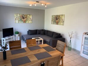 Deluxe Apartment, Non Smoking, Terrace (4-5 Personen) | Living room