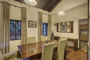 4 chambres, fer et planche à repasser, Wi-Fi gratuit