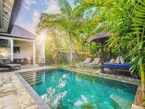 Pool Villa, 1 Bedroom, Club Millésime Access | Terrasse/Patio