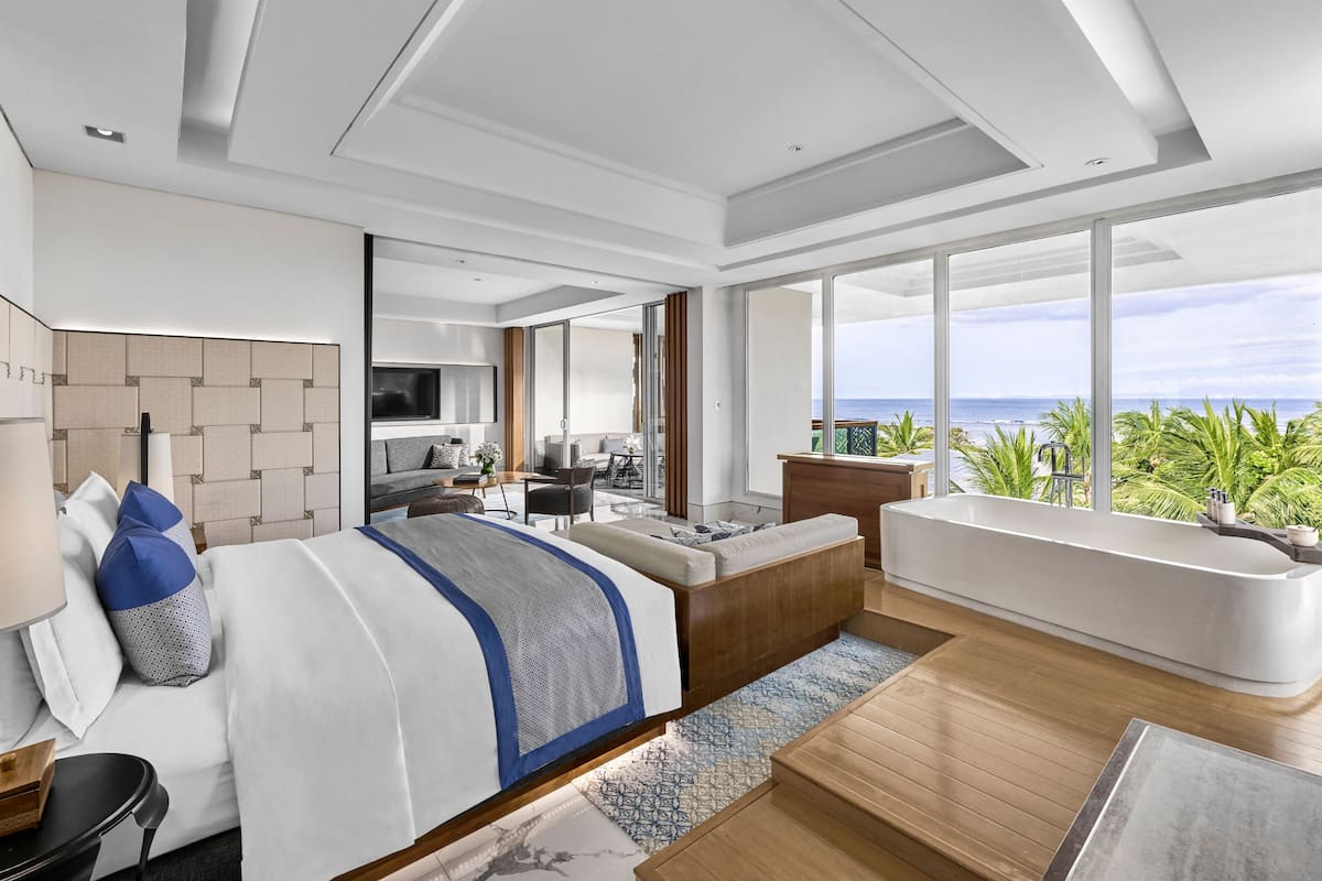 Prestige Suite, Club Millésime Access | Ropa de cama de alta calidad, edredones de plumas, minibar y caja fuerte