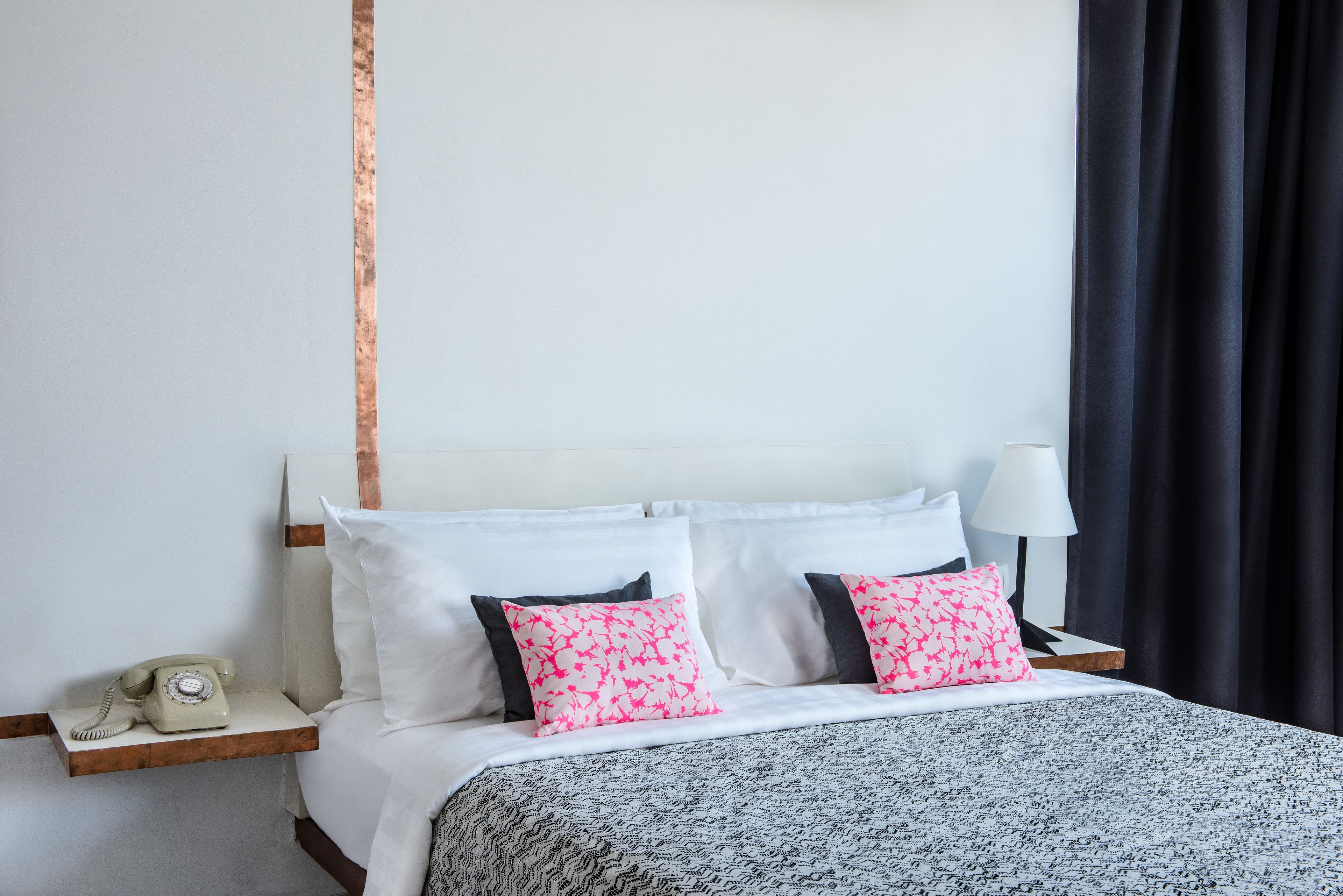 deluxe double room (1 way pick up) | in-room safe, desk, cots/infant beds, free wifi