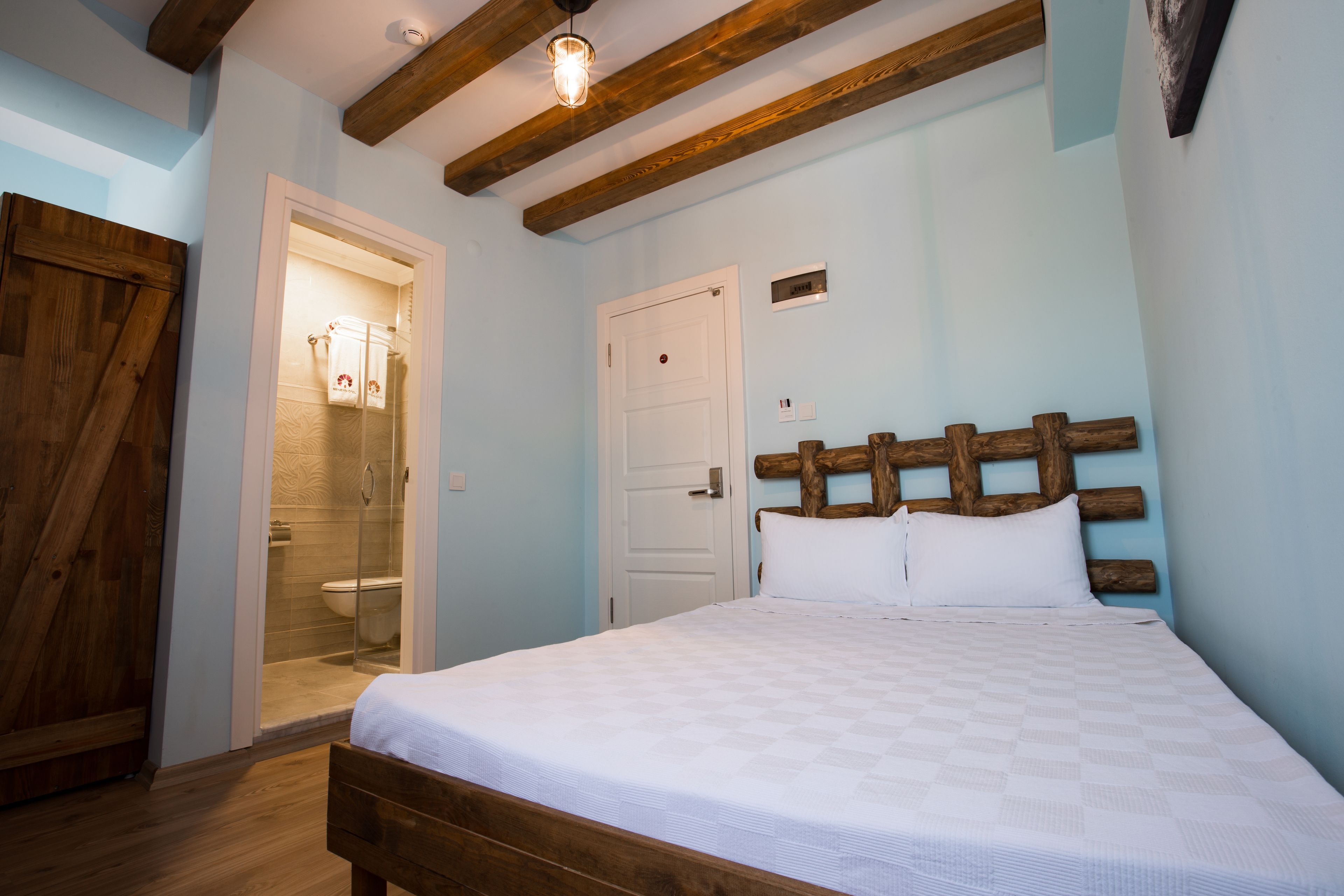 classic double room | premium bedding, free wifi