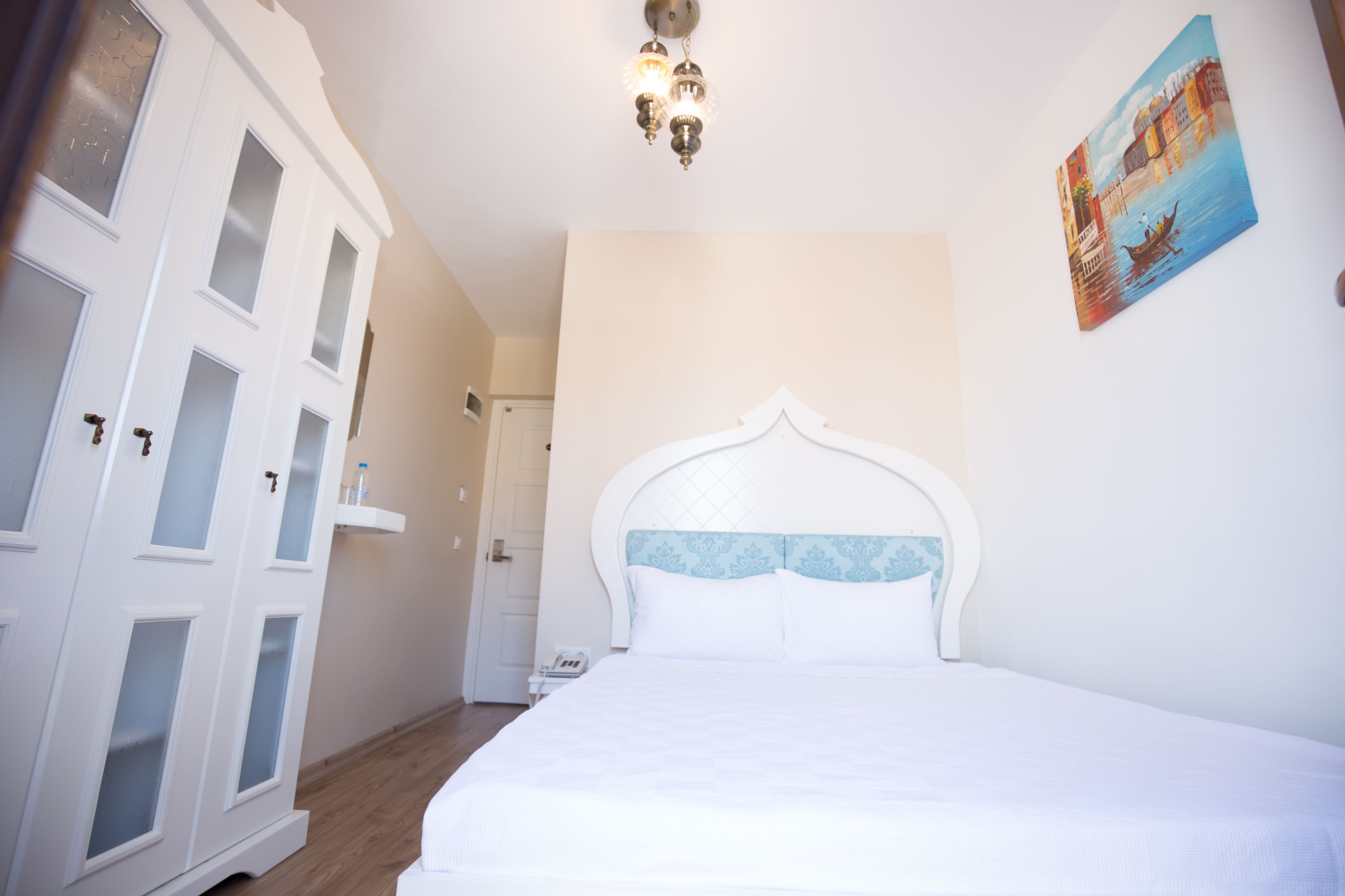 standard double room | premium bedding, free wifi
