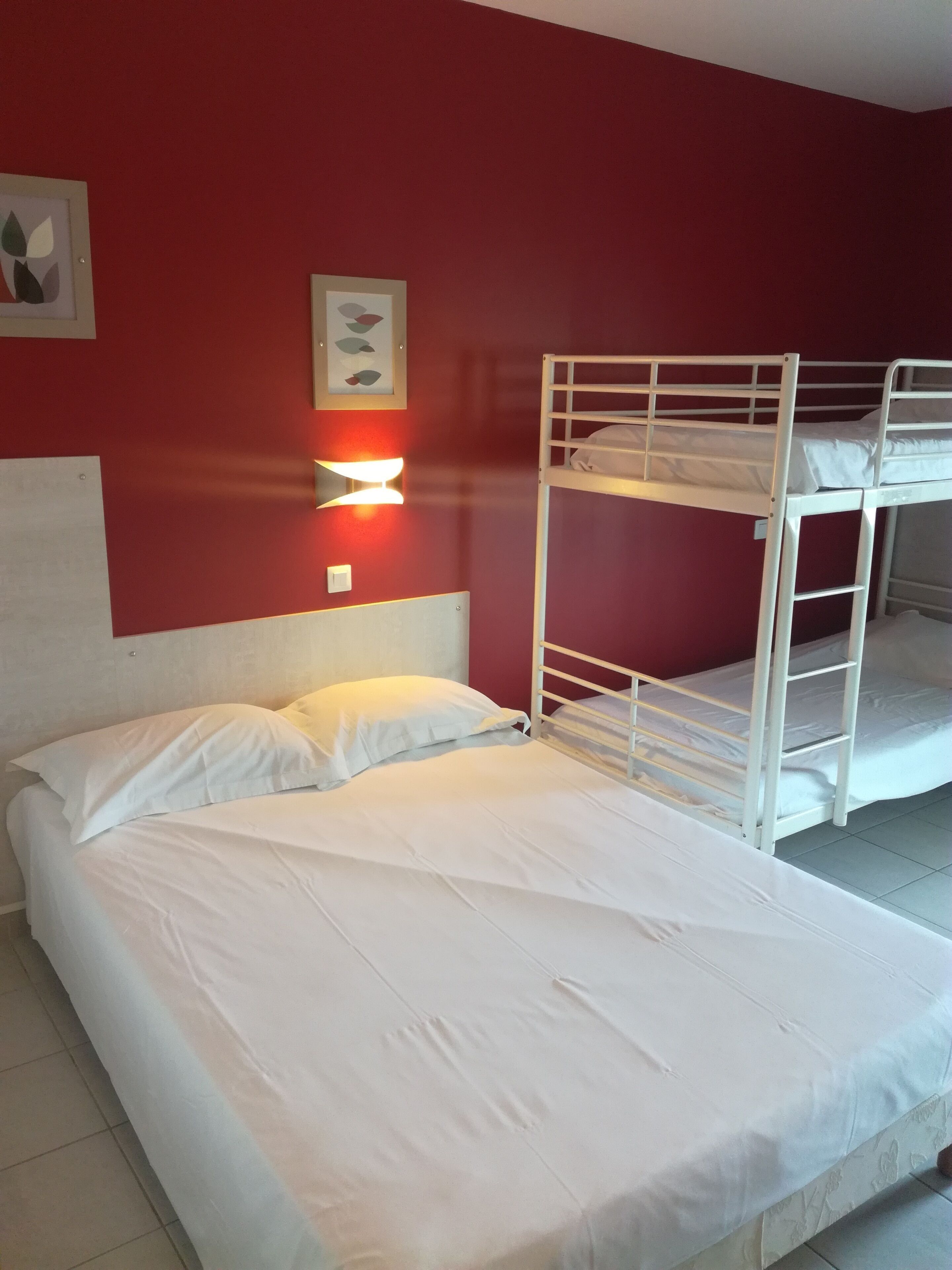 Desk, laptop workspace, free WiFi, bed sheets